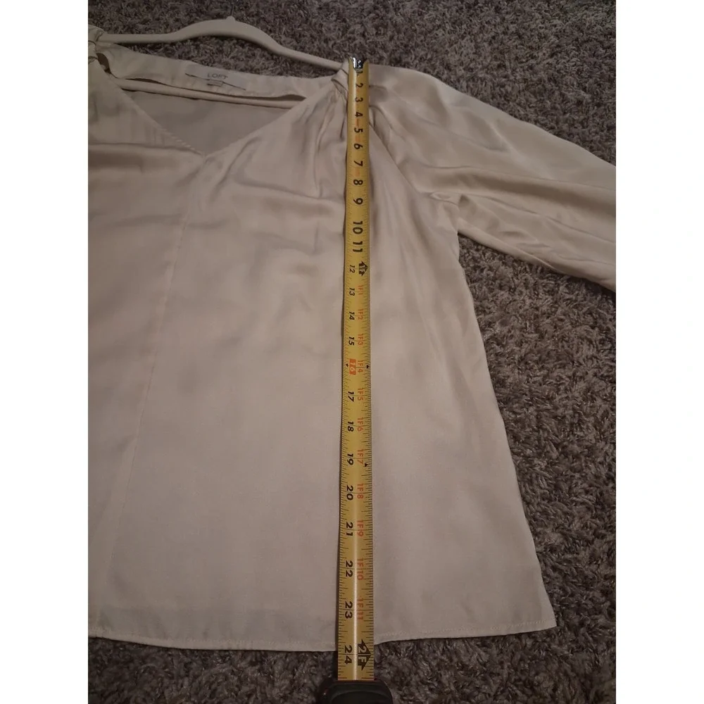 LOFT Womens Medium Beige V Neck Puff Sleeve Blouse Business Casual Formal Top